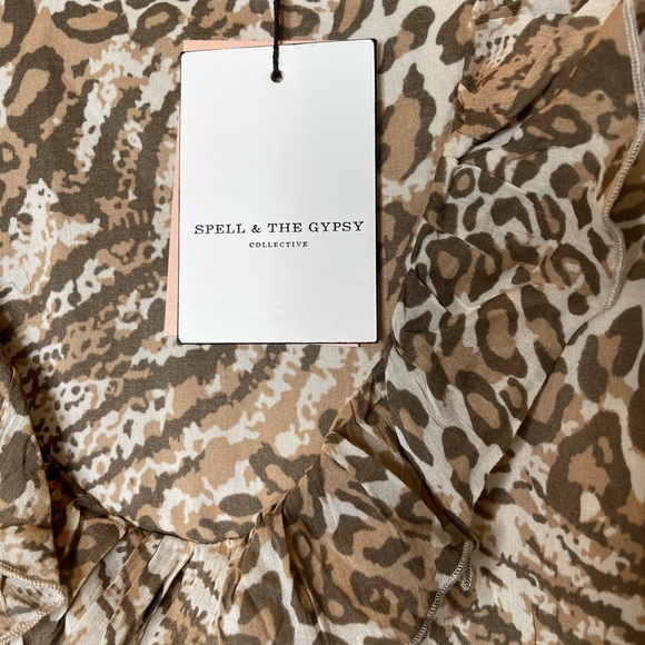 Spell & The Gypsy Collective Ada Gown - Picture 10 of 16